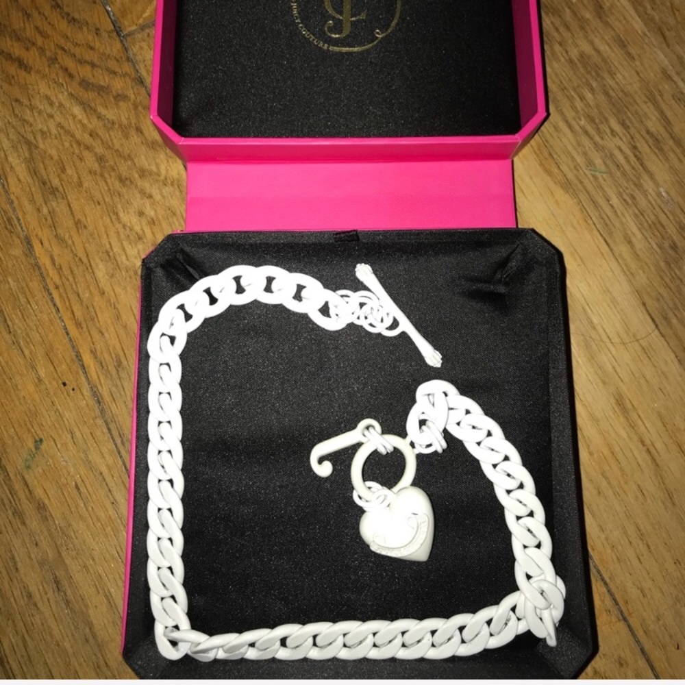 Juicy Couture Choker